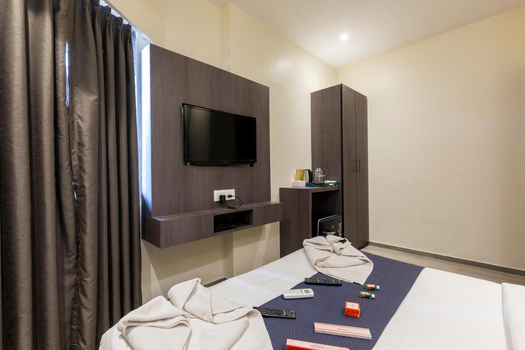 Horizon Inn Near Exhibition Center Мумбаи Экстерьер фото